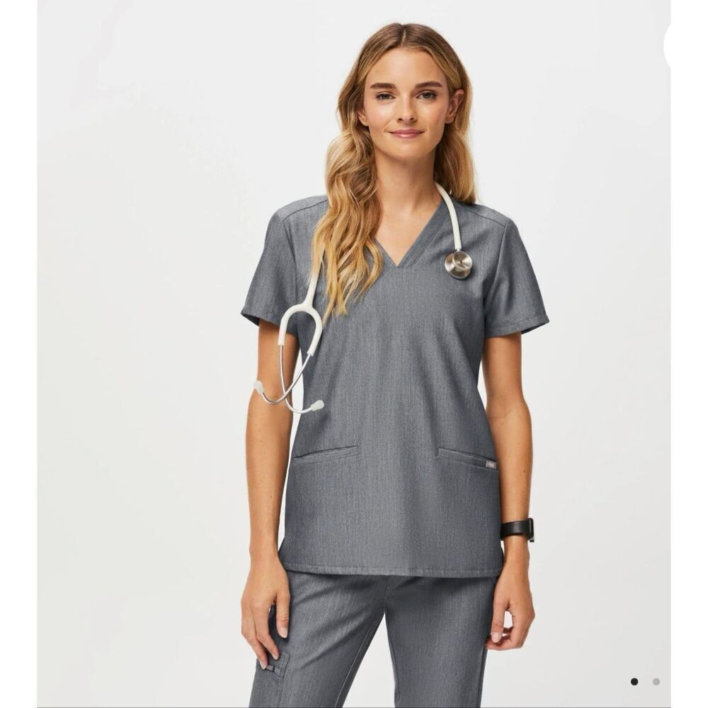 Figs Women Casma three pocket gray scrub top fw1100 #1805